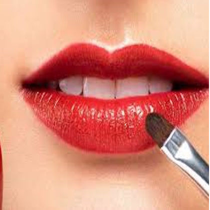 نکات مهم و راهنمای جامع انتخاب لوازم آرایش لب